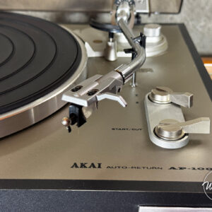 AKAI AP-100 - Detail